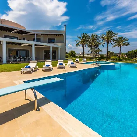 Villa Louloudi